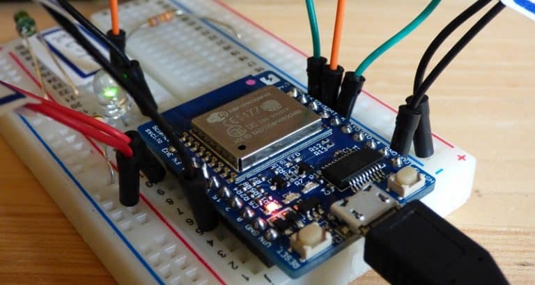 DRAM vs Flash – Simple Guide to Know about Memory ICs